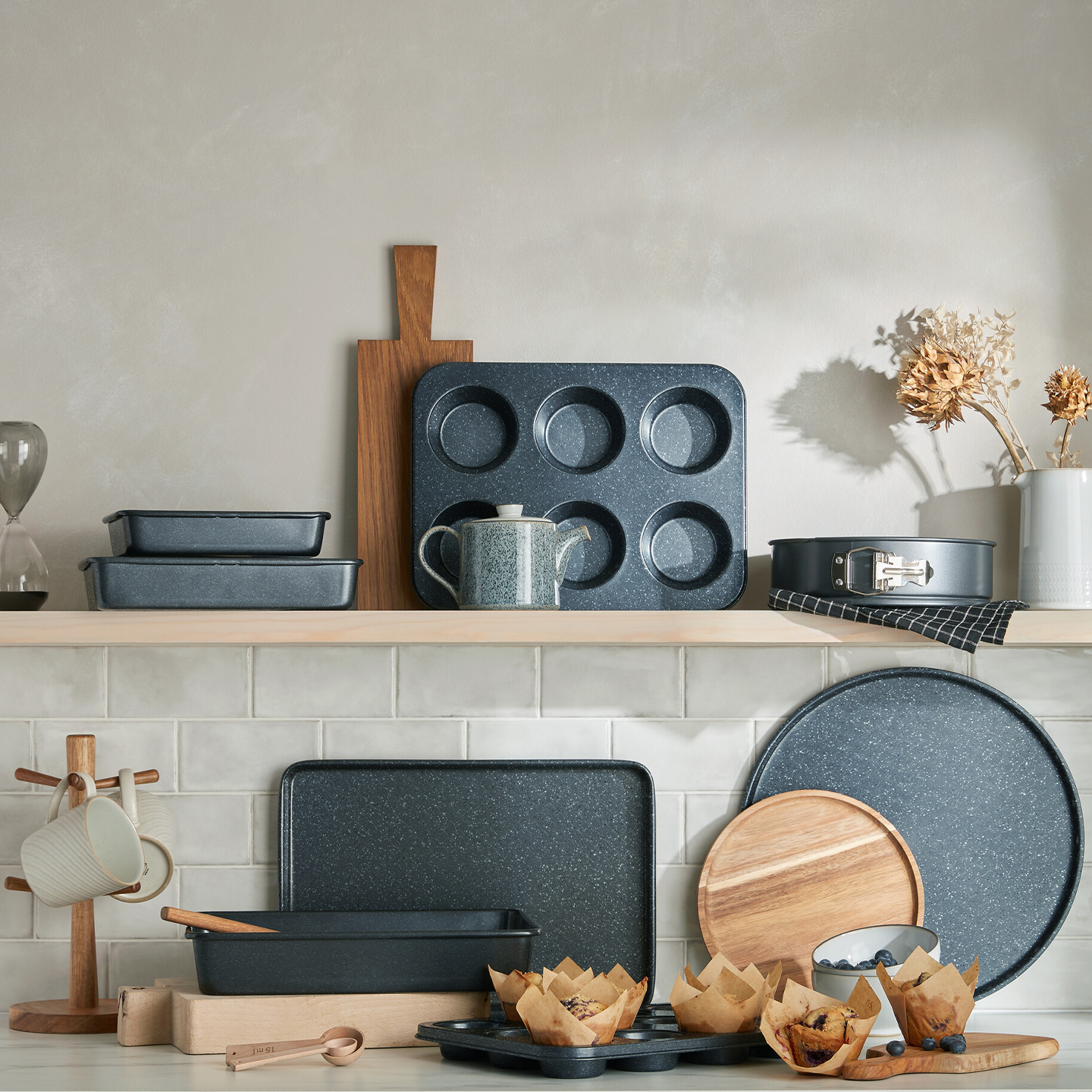 Denby Quantanium Finish 20Cm Springform Cake Tin