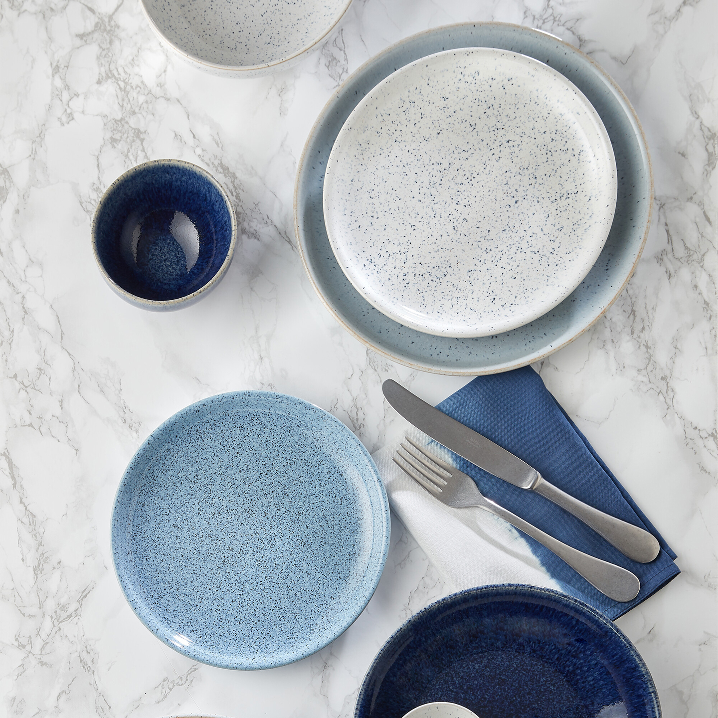 Studio Blue Chalk Coupe Medium Plate