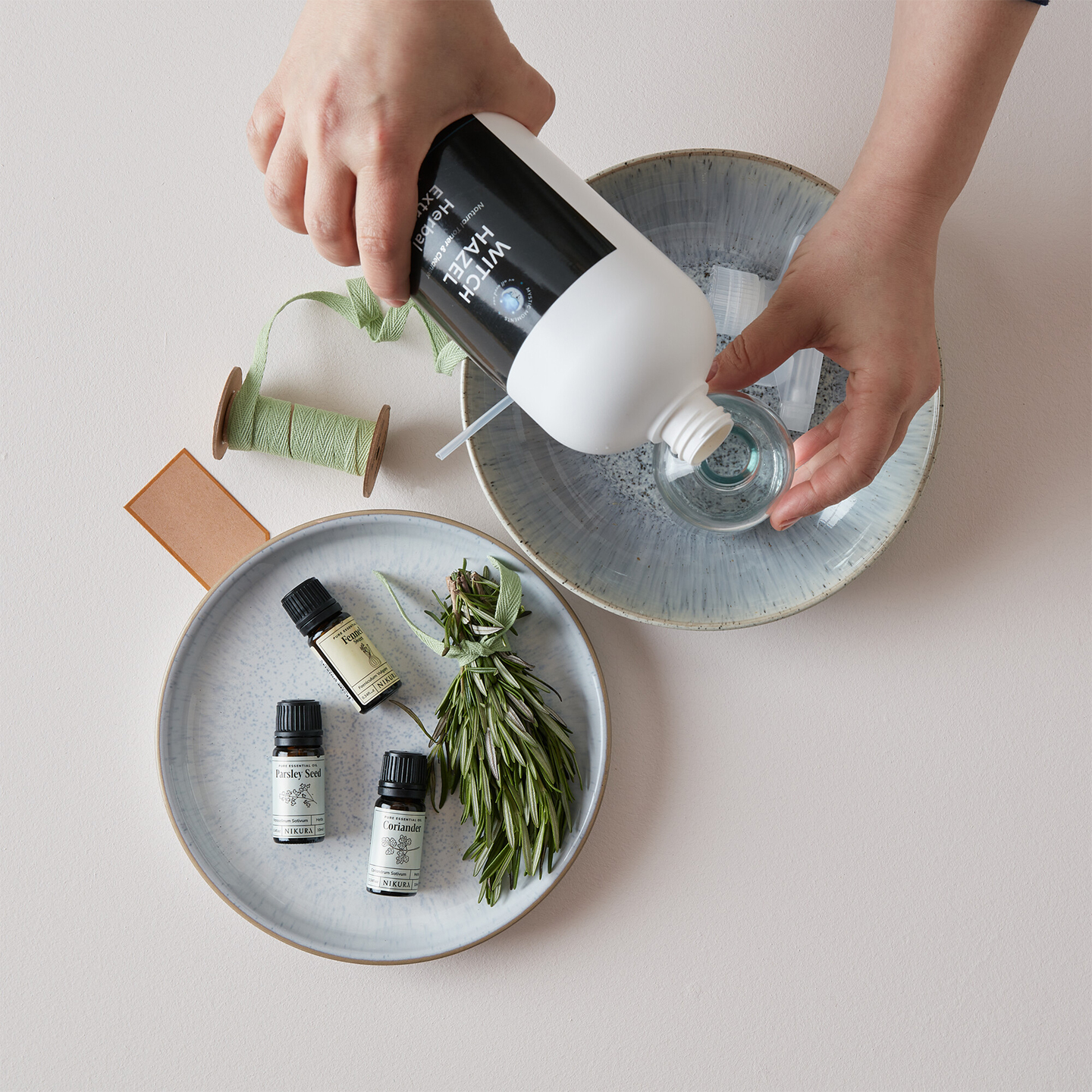 White Speckle Coupe Medium Plates - Set Of 4