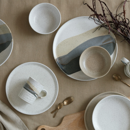 Grain Accent Round Platter