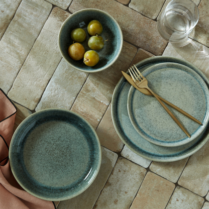 Dapple Dark Green Medium Plate